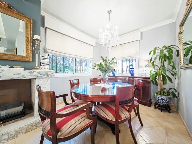 4 soverom Villa til salgs i Marbesa, Marbella med svømmebasseng garasje - € 2 300 000 (Ref: 9172096)