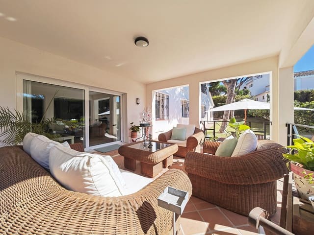 4 soverom Villa til salgs i Marbesa, Marbella med svømmebasseng garasje - € 2 300 000 (Ref: 9172096)