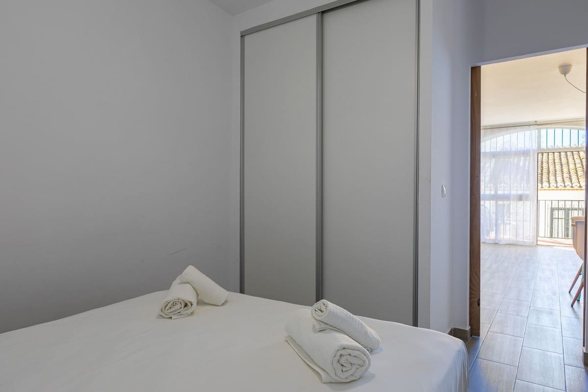 1 quarto Apartamento para venda em Calahonda com piscina garagem - 259 000 € (Ref: 9177028)