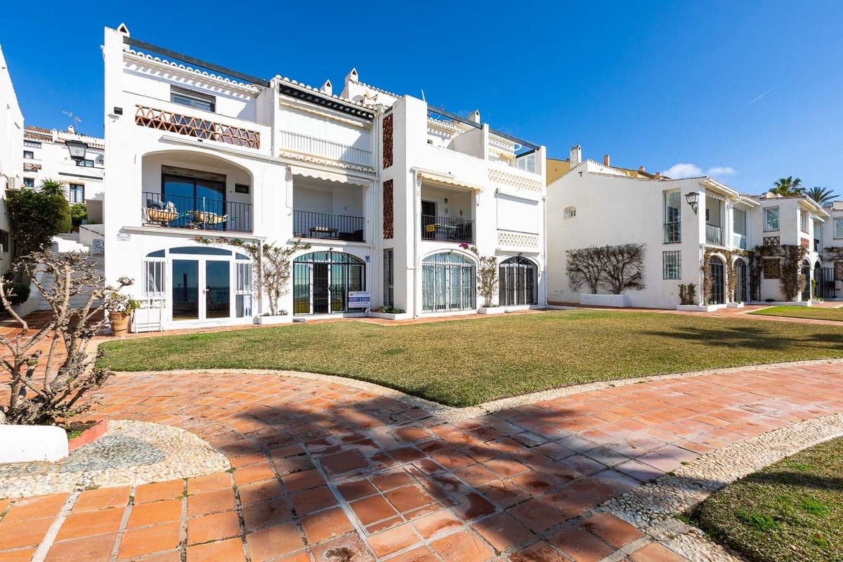 1 quarto Apartamento para venda em Calahonda com piscina garagem - 259 000 € (Ref: 9177028)