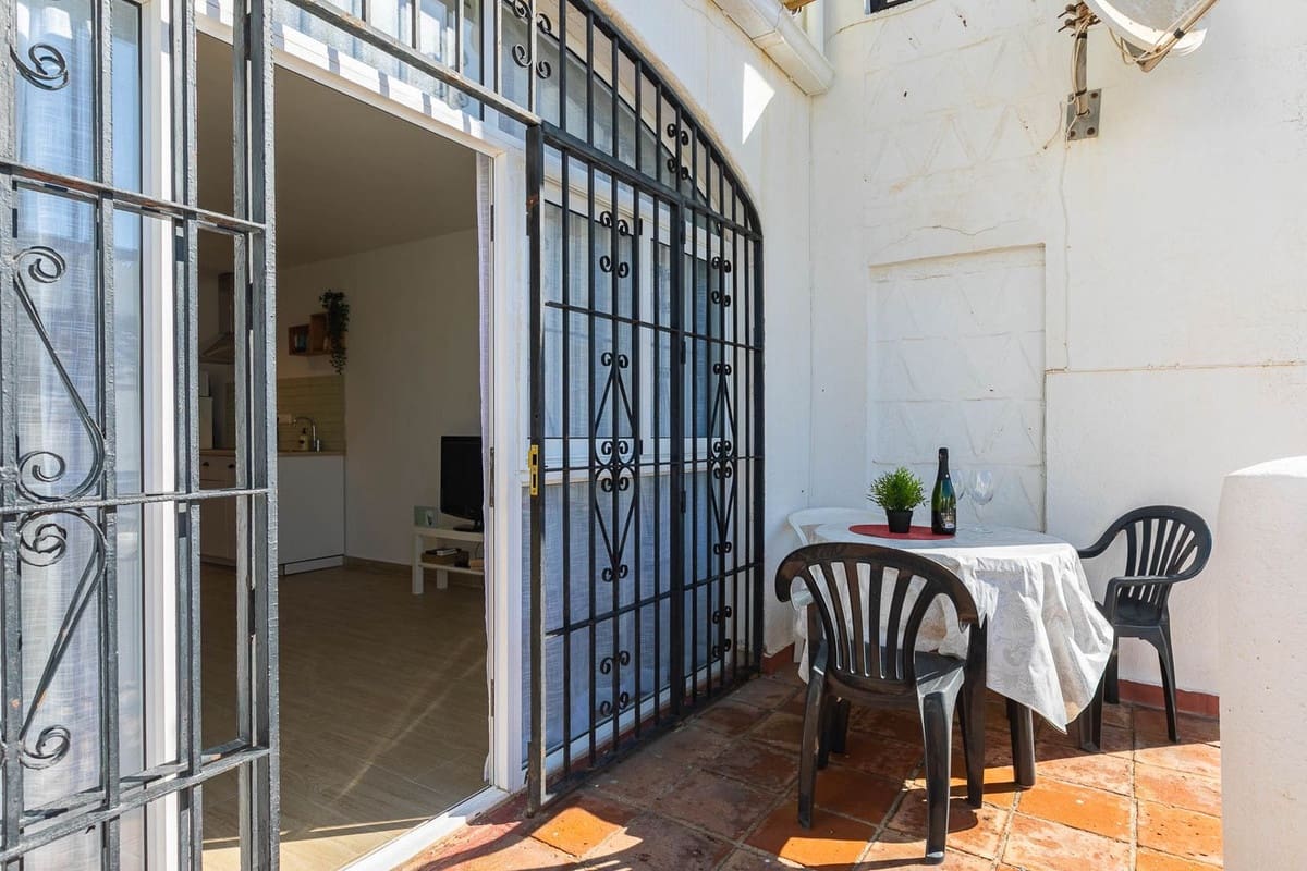 1 quarto Apartamento para venda em Calahonda com piscina garagem - 259 000 € (Ref: 9177028)