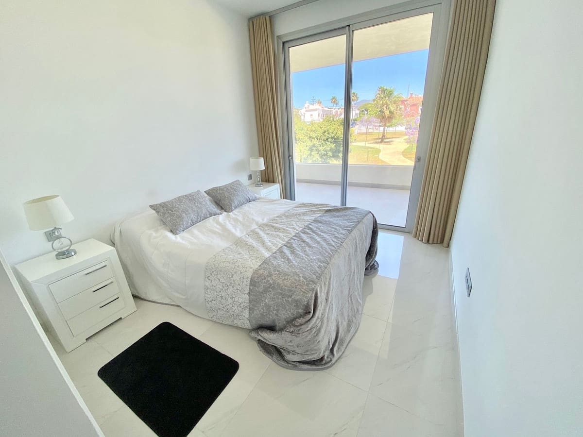 3 makuuhuone Huoneisto myytävänä paikassa Estepona mukana uima-altaan 
autotalli - 500 000 € (Ref: 9177547)