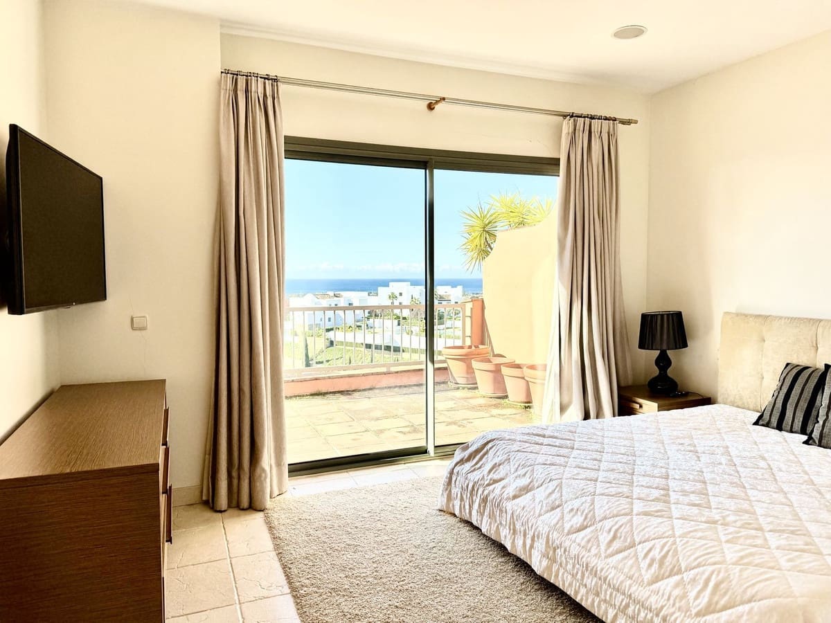 3 chambre Penthouse à vendre à Marbella avec piscine garage - 1 150 000 € (Ref: 9180369)
