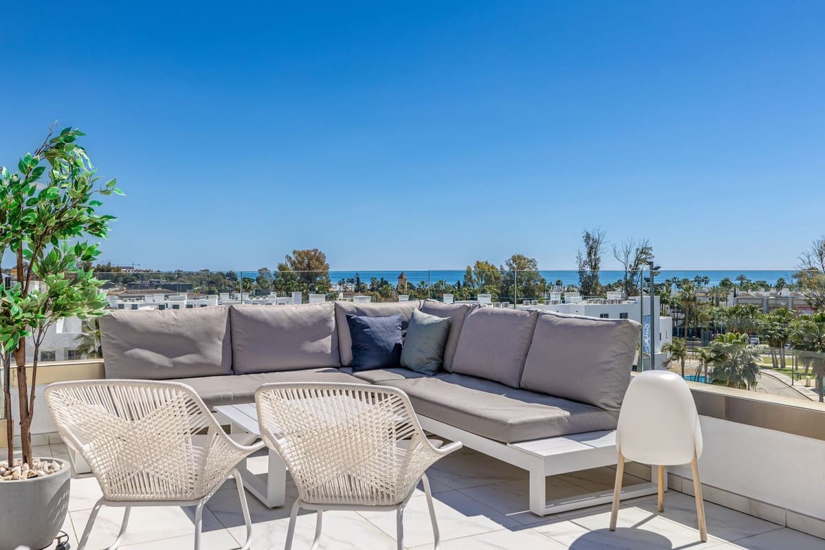 2 soveværelse Penthouse til salg i Cancelada med swimmingpool garage - € 675.000 (Ref: 9180372)