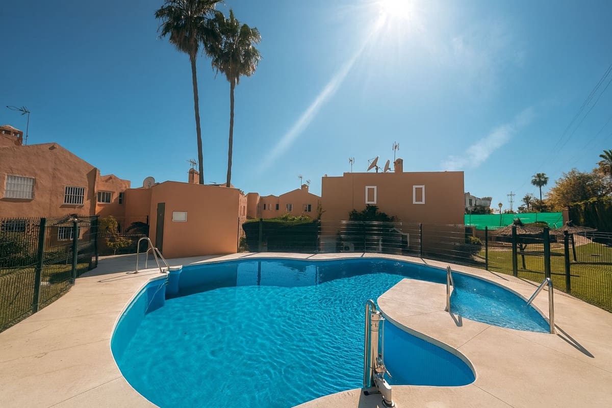 3 camera da letto Casa in vendita in Estepona con piscina - 380.000 € (Rif: 9181893)