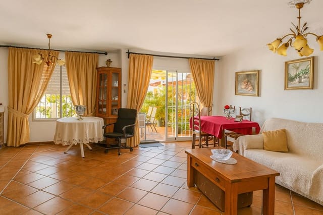 3 camera da letto Casa in vendita in Estepona con piscina - 380.000 € (Rif: 9181893)