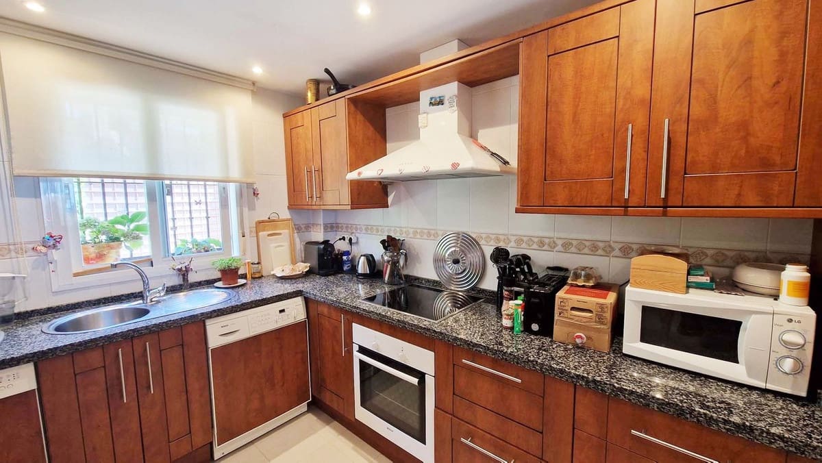 3 quarto Casa em Banda para venda em Buenas Noches com piscina garagem - 551 000 € (Ref: 9181961)