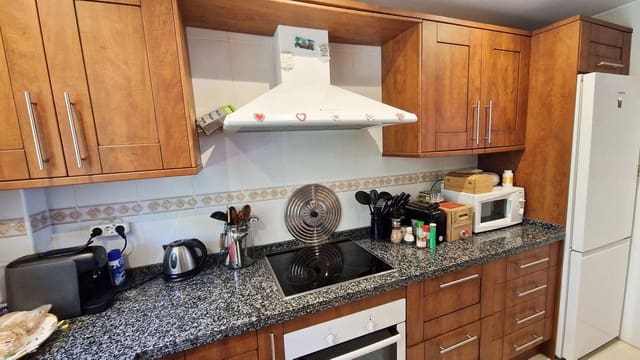 3 soveværelse Byhus til salg i Buenas Noches, Estepona med swimmingpool garage - € 551.000 (Ref: 9181961)