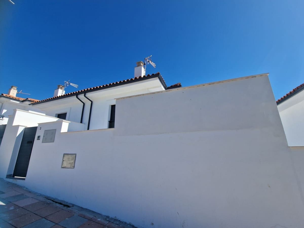 2 sypialnia Dom na sprzedaż w Manilva z garażem - 395 000 € (Ref: 9184705)