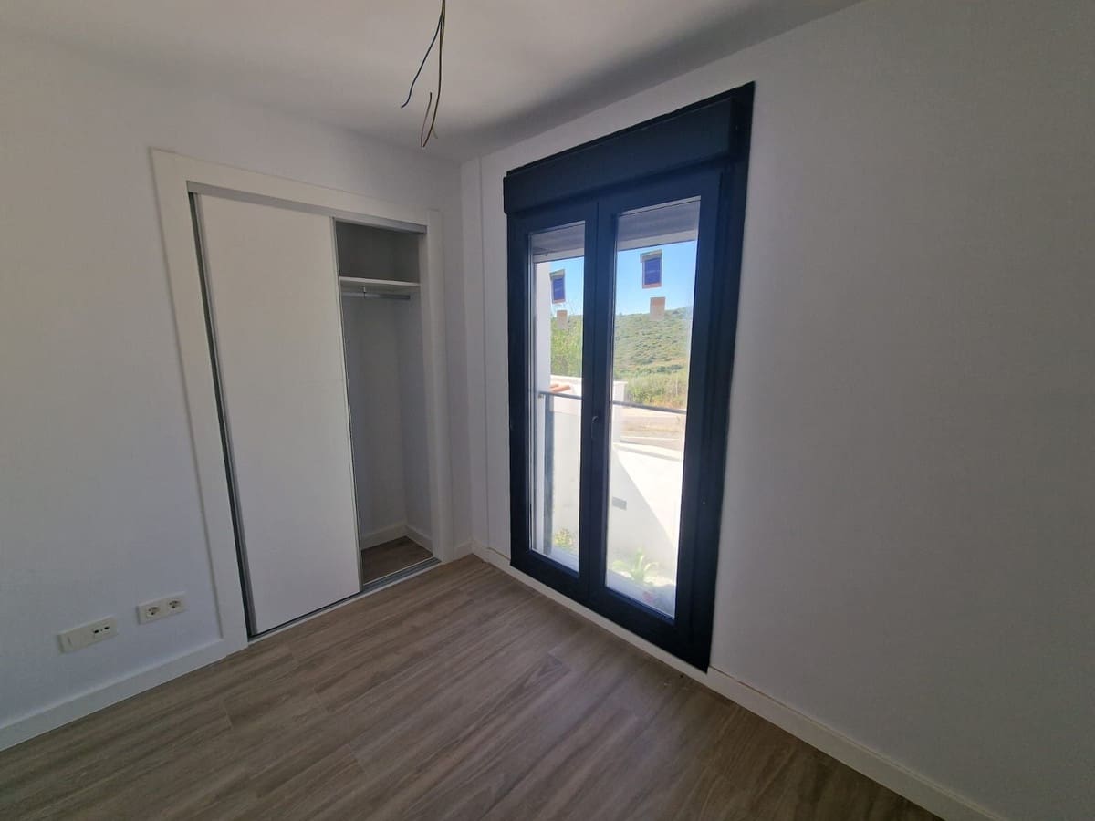 2 sypialnia Dom na sprzedaż w Manilva z garażem - 395 000 € (Ref: 9184705)