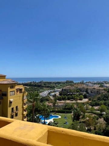 4 quarto Penthouse para venda em Selwo, Estepona com piscina garagem - 590 000 € (Ref: 9191699)