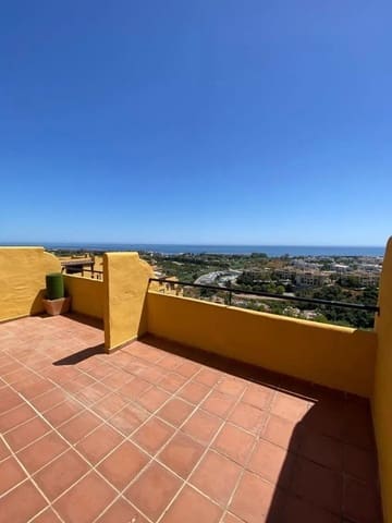 4 quarto Penthouse para venda em Selwo, Estepona com piscina garagem - 590 000 € (Ref: 9191699)
