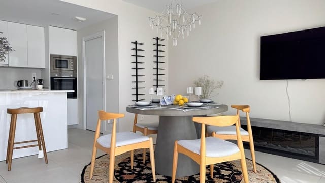 3 bedroom Apartment for sale in Estepona with pool garage - € 695,000 (Ref: 9191804)