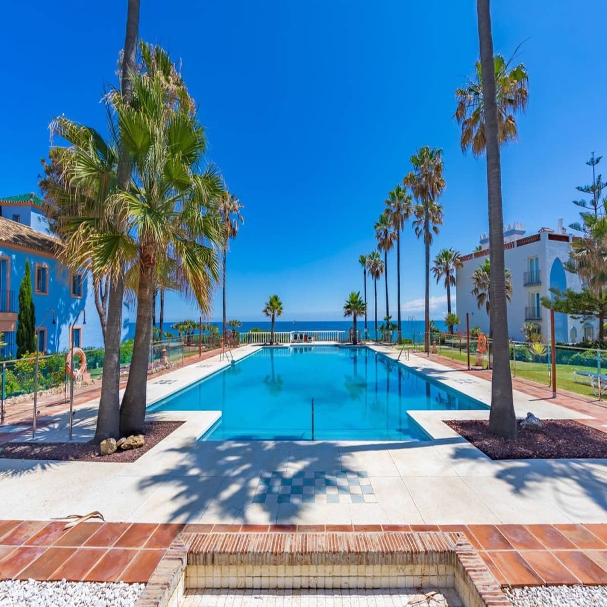 2 makuuhuone Huoneisto myytävänä paikassa Bahia de Casares mukana uima-altaan 
autotalli - 650 000 € (Ref: 9191805)