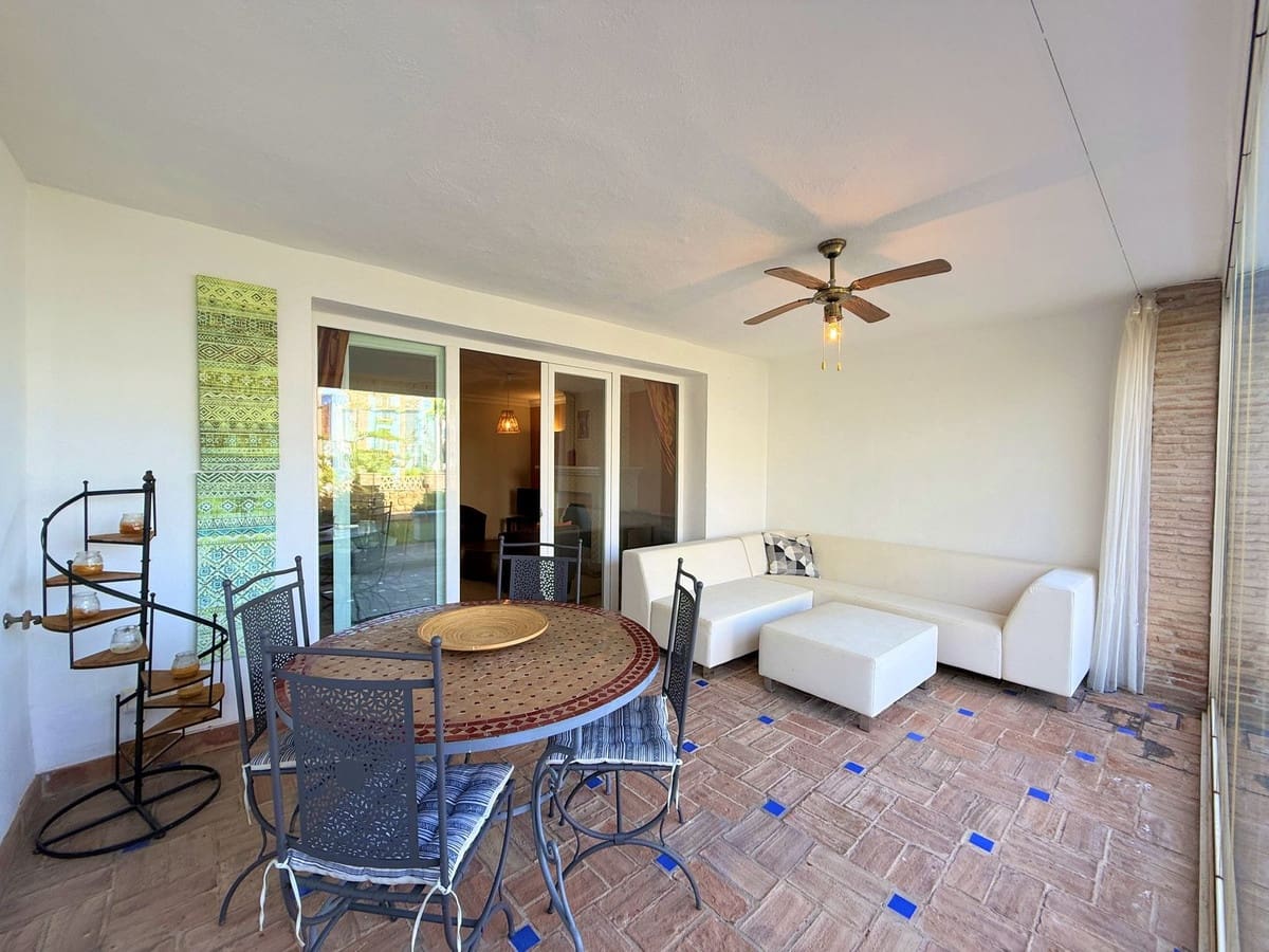 2 makuuhuone Huoneisto myytävänä paikassa Bahia de Casares mukana uima-altaan 
autotalli - 650 000 € (Ref: 9191805)