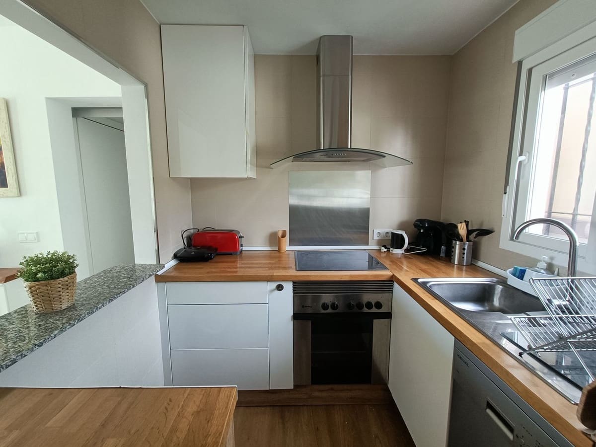 2 soveværelse Penthouse til salg i El Paraiso med swimmingpool garage - € 320.000 (Ref: 9193179)