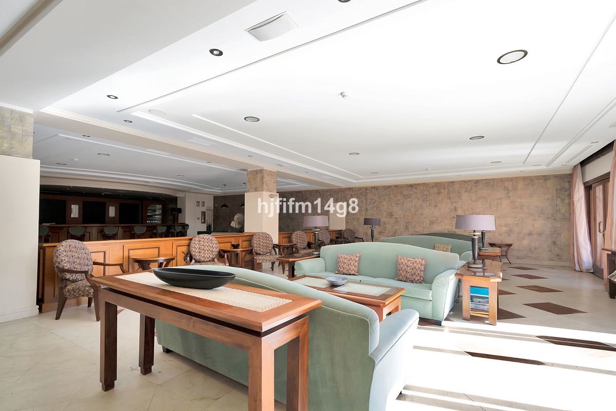 3 Zimmer Penthouse zu verkaufen in Estepona mit Pool Garage - 1.695.000 € (Ref: 9193181)