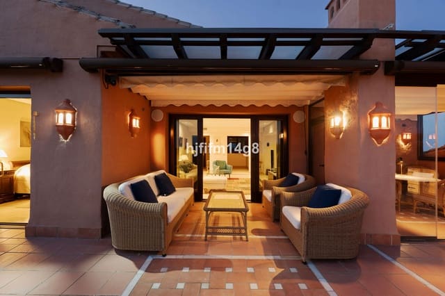 3 Zimmer Penthouse zu verkaufen in Estepona mit Pool Garage - 1.695.000 € (Ref: 9193181)