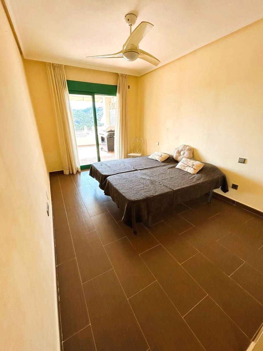 2 makuuhuone Huoneisto myytävänä paikassa New Golden Mile mukana uima-altaan 
autotalli - 400 000 € (Ref: 9193251)