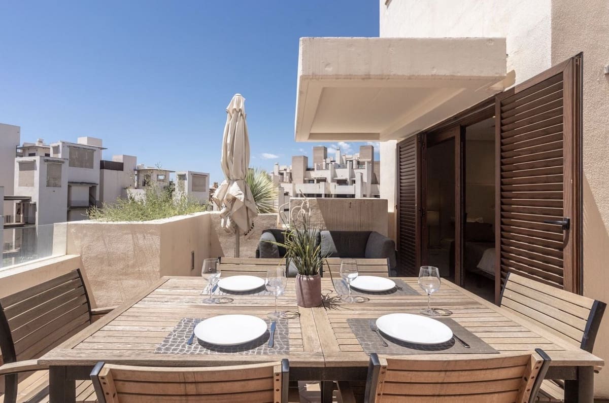 2 Zimmer Penthouse zu verkaufen in Estepona mit Pool Garage - 630.000 € (Ref: 9197313)