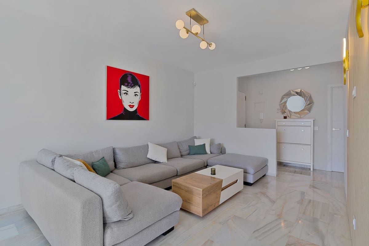 3 chambre Penthouse à vendre à Estepona avec piscine garage - 399 000 € (Ref: 9197317)