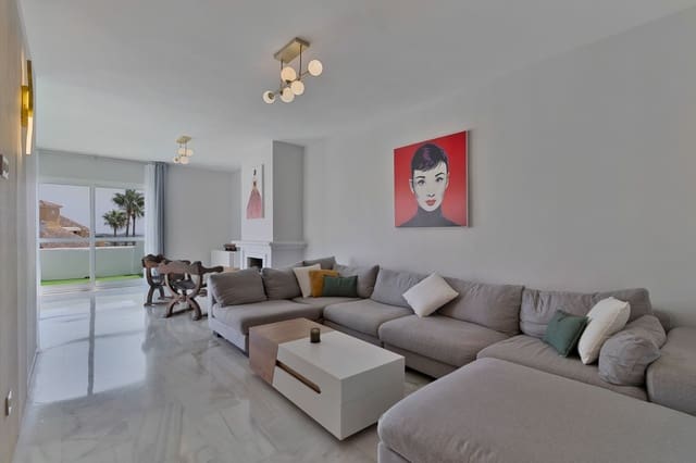 3 chambre Penthouse à vendre à Estepona avec piscine garage - 399 000 € (Ref: 9197317)