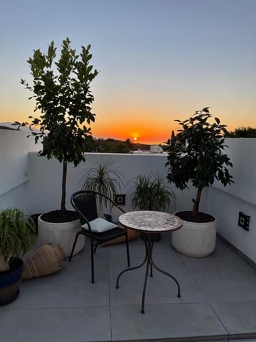 3 quarto Penthouse para venda em Estepona com piscina garagem - 1 250 000 € (Ref: 9197319)