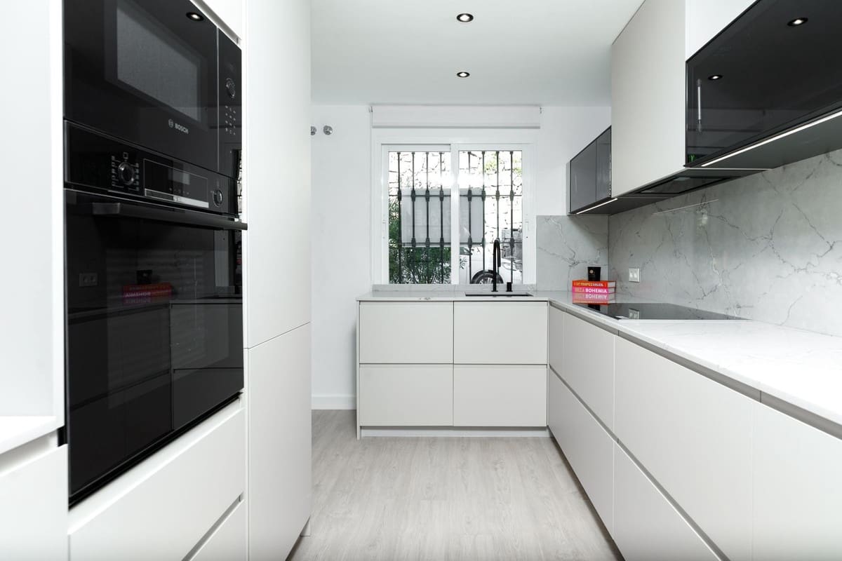 3 soverom Leilighet til salgs i Benahavis med svømmebasseng garasje - € 590 000 (Ref: 9211365)