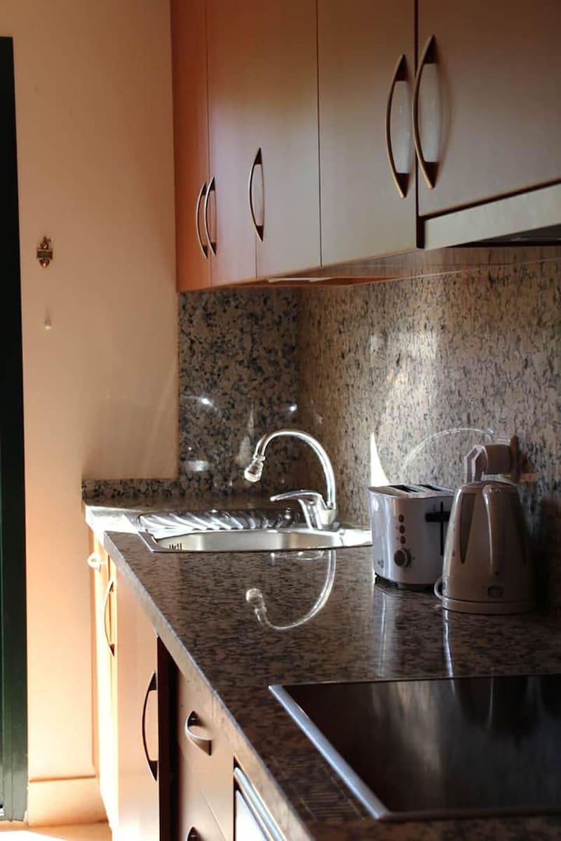 2 soverom Leilighet til salgs i Benahavis med svømmebasseng garasje - € 499 000 (Ref: 9211367)