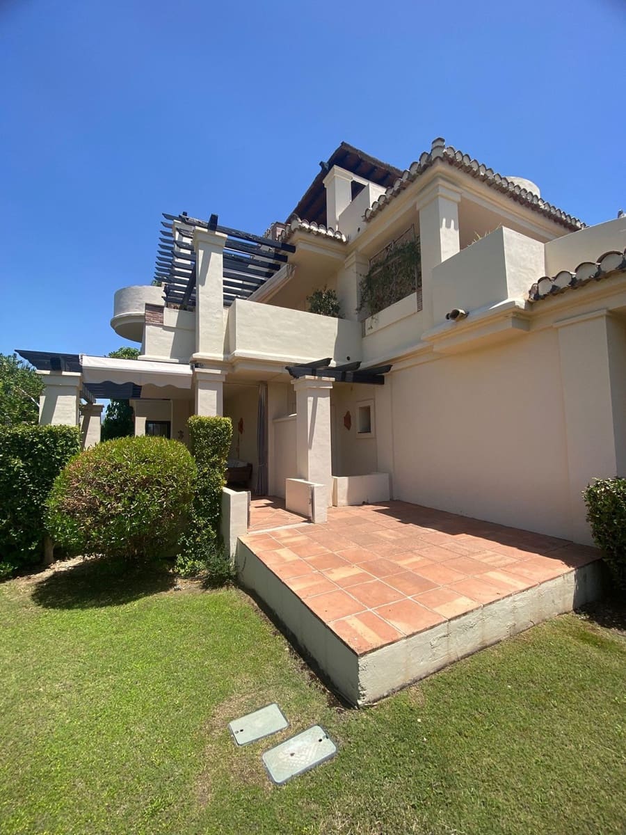 2 soverom Leilighet til salgs i Benahavis med svømmebasseng garasje - € 499 000 (Ref: 9211367)