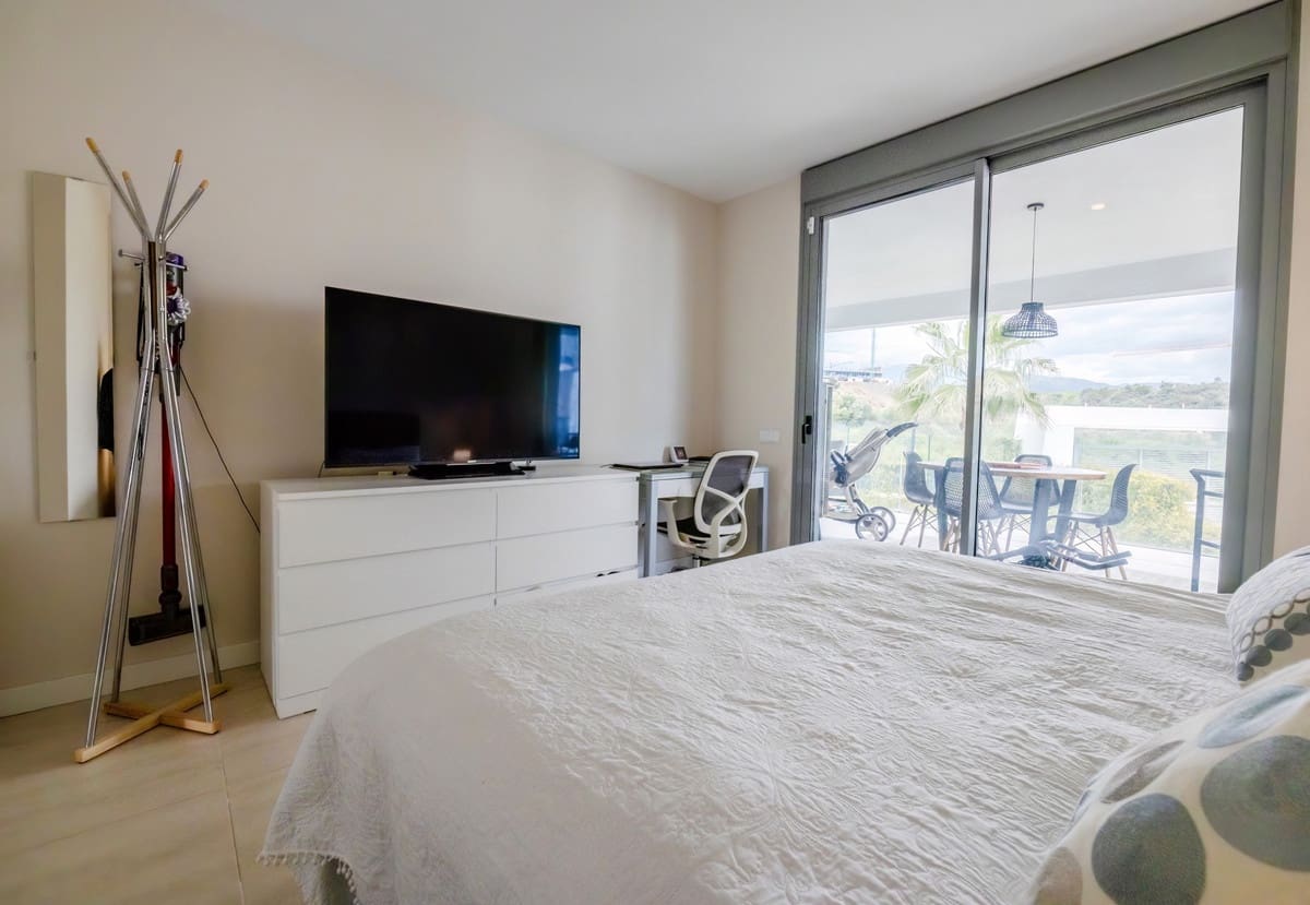 2 quarto Apartamento para venda em Estepona com piscina garagem - 515 000 € (Ref: 9231894)