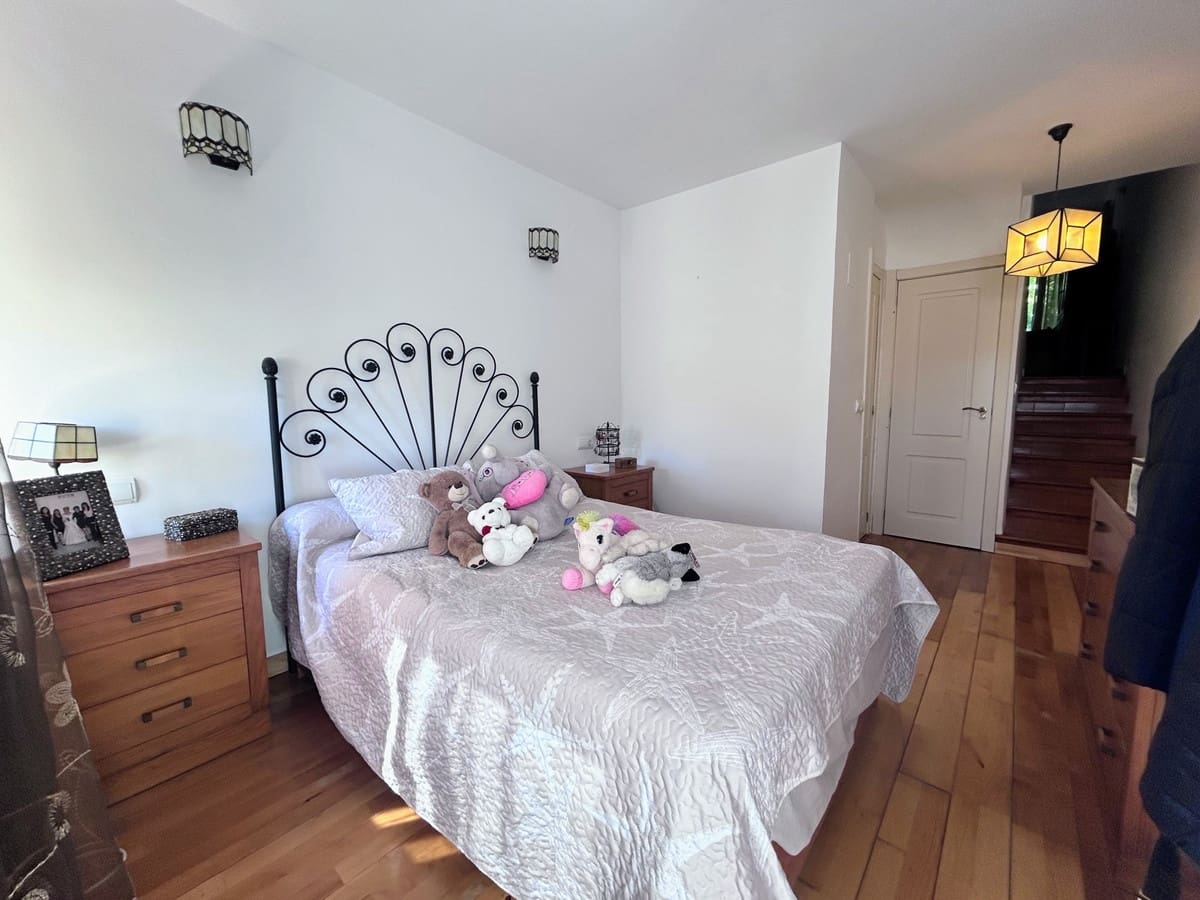 1 chambre Appartement à vendre à Estepona avec garage - 215 000 € (Ref: 9231900)