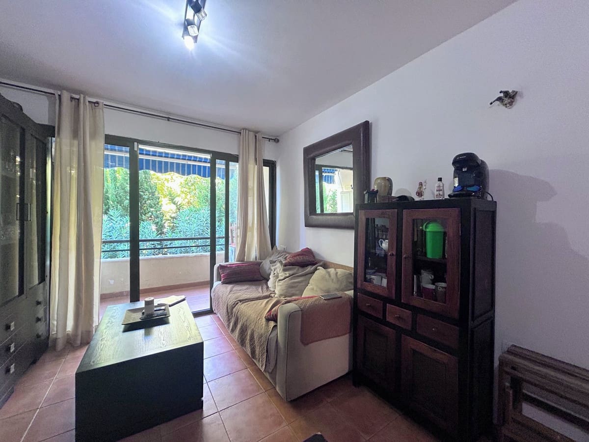 1 chambre Appartement à vendre à Estepona avec garage - 215 000 € (Ref: 9231900)