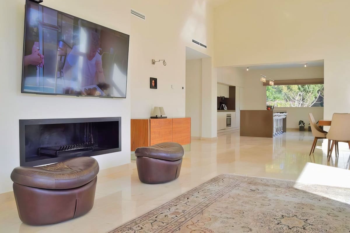 3 soverom Villa til salgs i Guadalmina med svømmebasseng garasje - € 2 200 000 (Ref: 9235187)