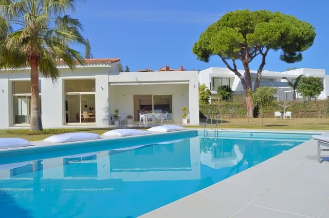 3 soveværelse Villa til salg i Guadalmina Baja, Marbella med swimmingpool garage - € 2.200.000 (Ref: 9235187)
