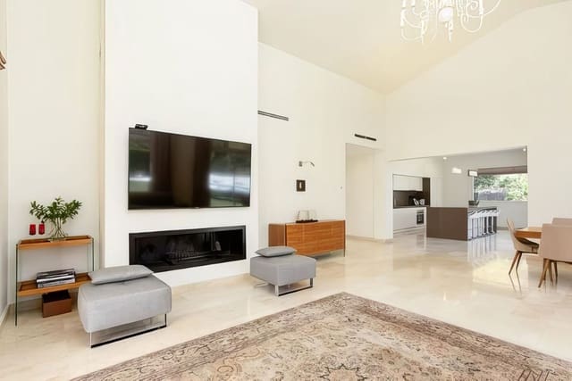 3 soveværelse Villa til salg i Guadalmina Baja, Marbella med swimmingpool garage - € 2.200.000 (Ref: 9235187)