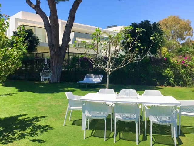 3 soveværelse Villa til salg i Guadalmina Baja, Marbella med swimmingpool garage - € 2.200.000 (Ref: 9235187)