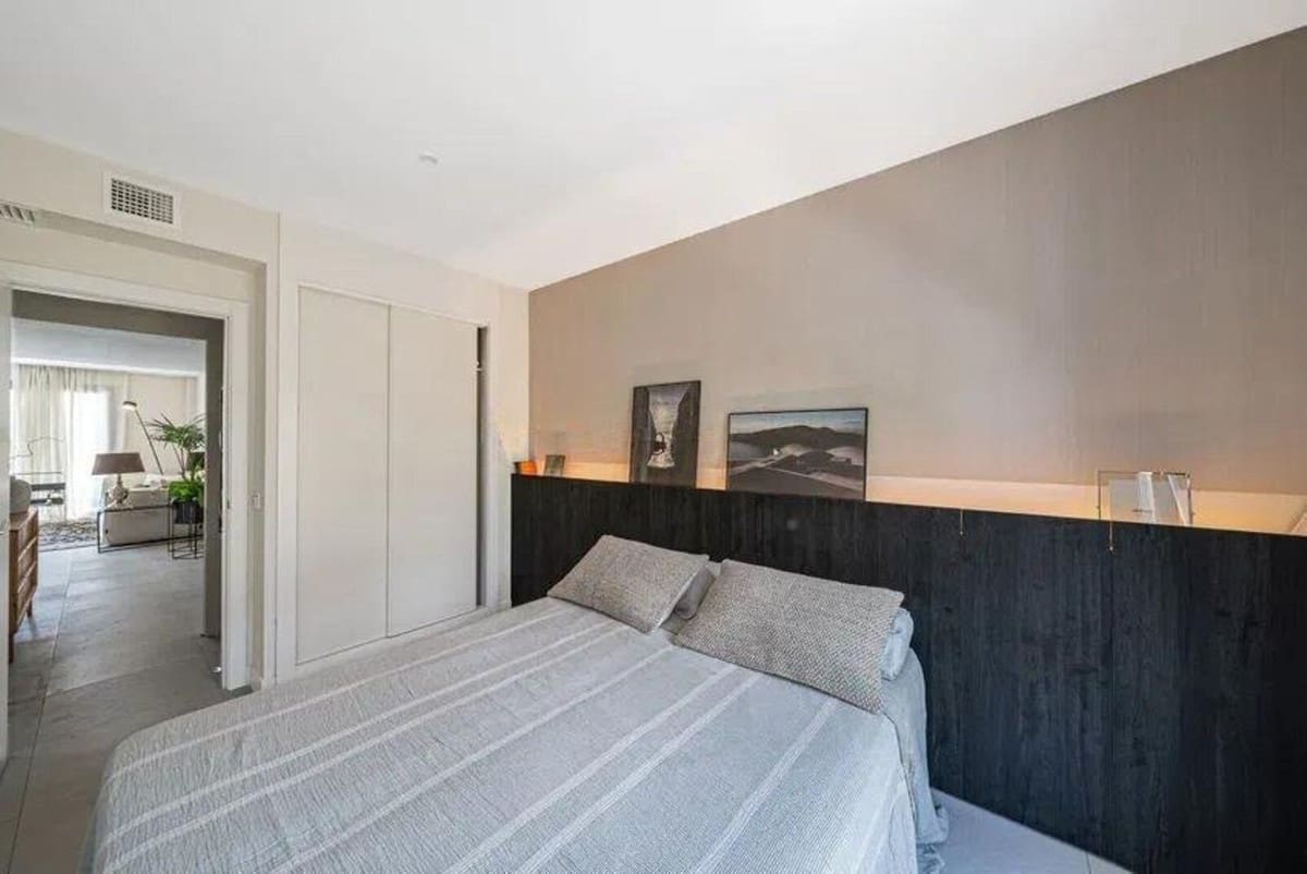 3 quarto Apartamento para venda em Estepona com piscina garagem - 695 000 € (Ref: 9235191)