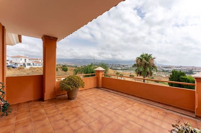 3 makuuhuone Huvila myytävänä paikassa Cerros del Águila, Mijas mukana uima-altaan 
autotalli - 735 000 € (Ref: 9235671)