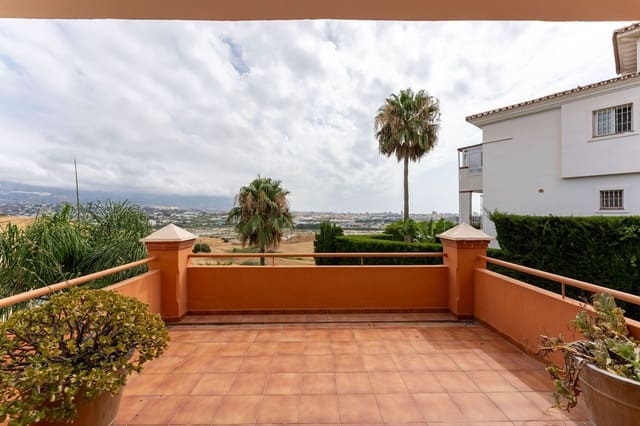 3 makuuhuone Huvila myytävänä paikassa Cerros del Águila, Mijas mukana uima-altaan 
autotalli - 735 000 € (Ref: 9235671)