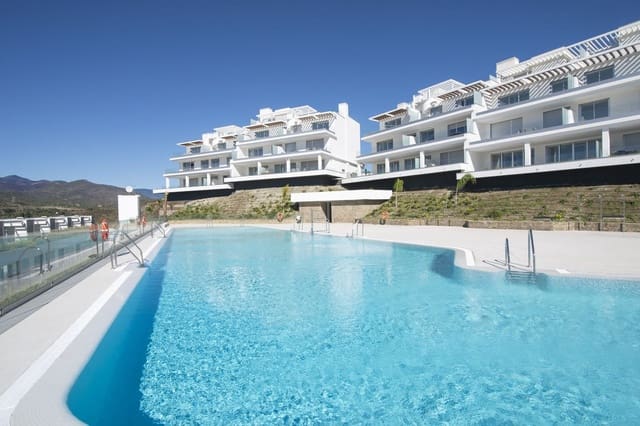3 soveværelse Byhus til salg i Cancelada, Estepona med swimmingpool - € 640.000 (Ref: 9247706)