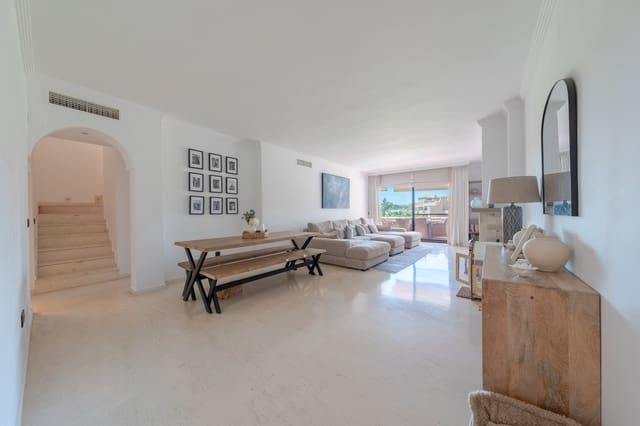 3 soverom Penthouse til salgs i El Paraiso, Estepona med svømmebasseng garasje - € 649 000 (Ref: 9251443)