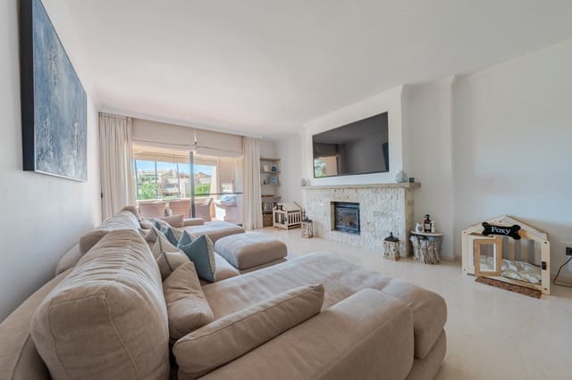 3 soverom Penthouse til salgs i El Paraiso, Estepona med svømmebasseng garasje - € 649 000 (Ref: 9251443)