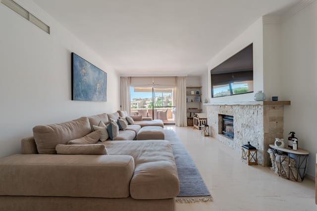 3 soverom Penthouse til salgs i El Paraiso, Estepona med svømmebasseng garasje - € 649 000 (Ref: 9251443)