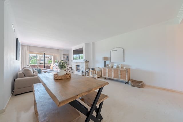 3 soverom Penthouse til salgs i El Paraiso, Estepona med svømmebasseng garasje - € 649 000 (Ref: 9251443)