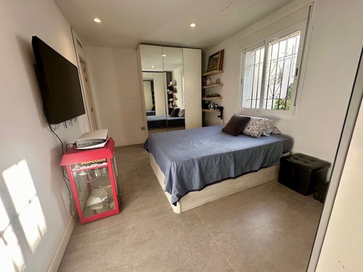 2 soverom Leilighet til salgs i El Paraiso med svømmebasseng garasje - € 450 000 (Ref: 9251447)