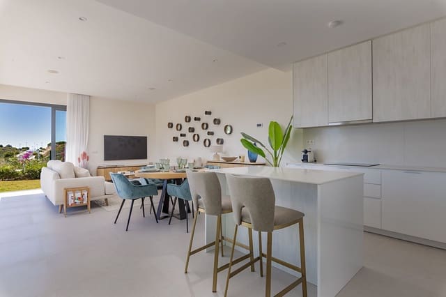 4 soveværelse Byhus til salg i Bahia de Casares, Casares med swimmingpool garage - € 950.000 (Ref: 9255972)