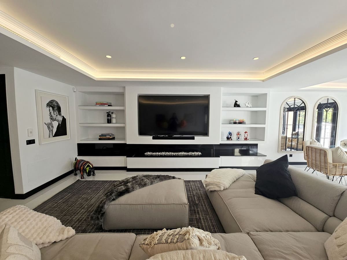 3 sypialnia Dom na sprzedaż w Los Arqueros z basenem garażem - 895 000 € (Ref: 9270396)