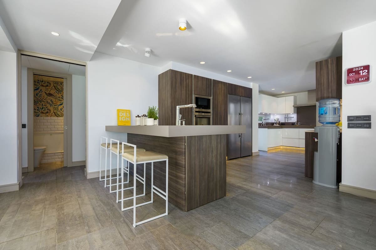 6 sypialnia Willa na sprzedaż w Nueva Andalucia z basenem garażem - 2 490 000 € (Ref: 9271394)