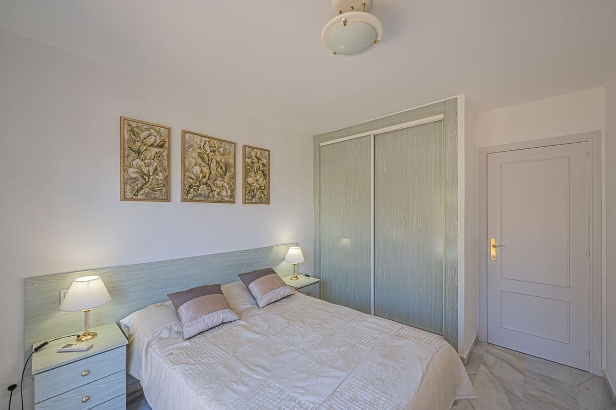 3 bedroom Townhouse for sale in La Atalaya with pool garage - € 477,500 (Ref: 9272827)